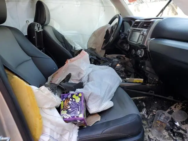 2018 TOYOTA 4RUNNER SR5  