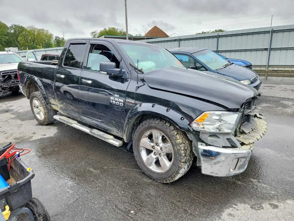 2018 RAM 1500 SLT  