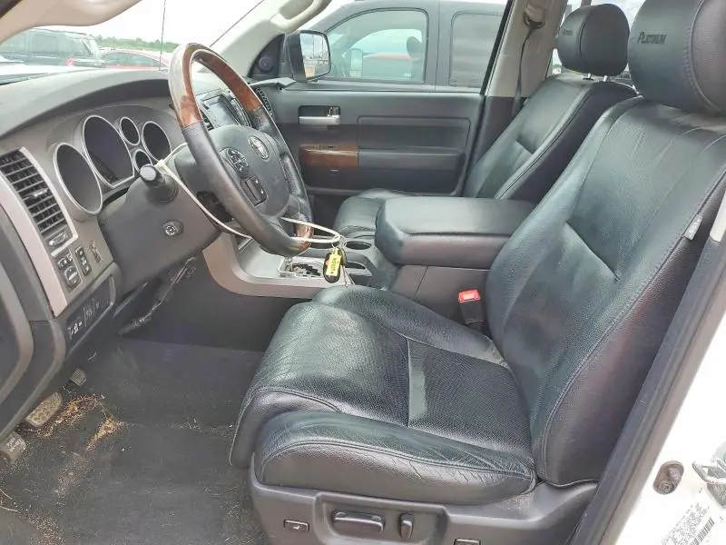 2012 TOYOTA TUNDRA CREWMAX LIMITED  