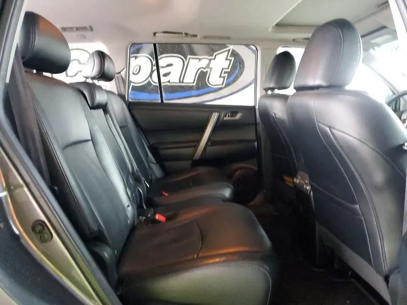 2013 TOYOTA HIGHLANDER BASE  