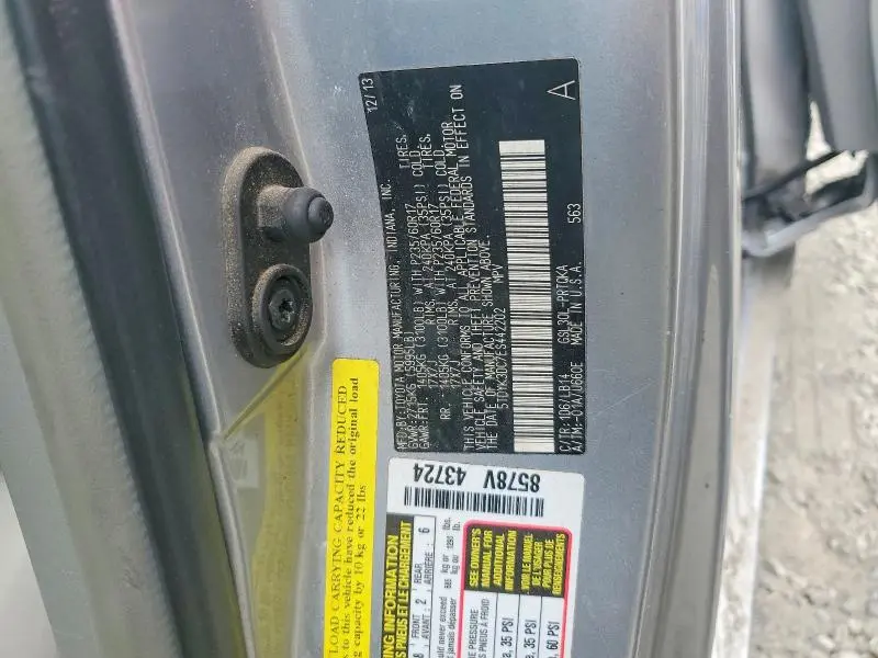 2014 TOYOTA SIENNA XLE 8-PASSENGER  