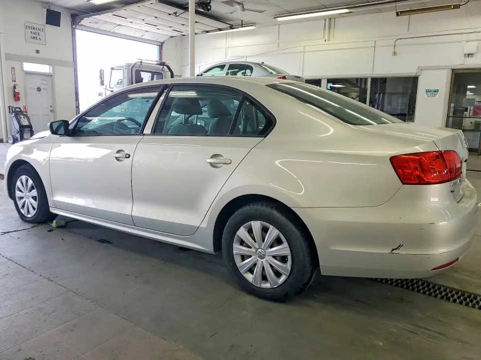 2011 VOLKSWAGEN JETTA BASE  