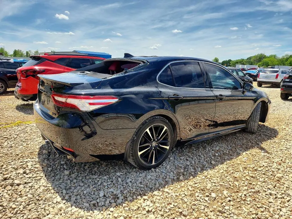 2020 TOYOTA CAMRY XSE  