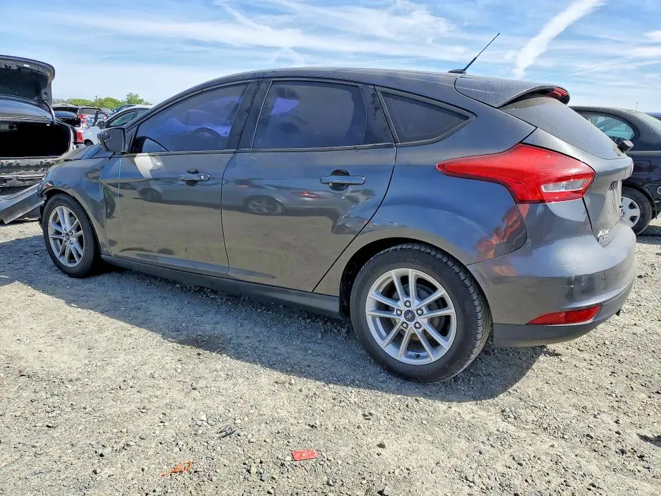 2016 FORD FOCUS SE  
