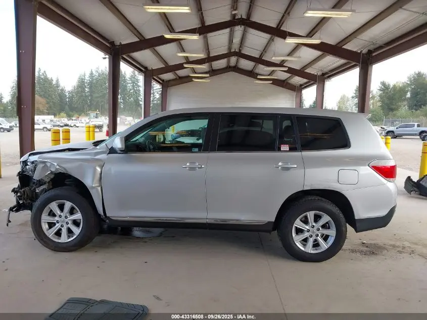 2012 TOYOTA HIGHLANDER BASE V6