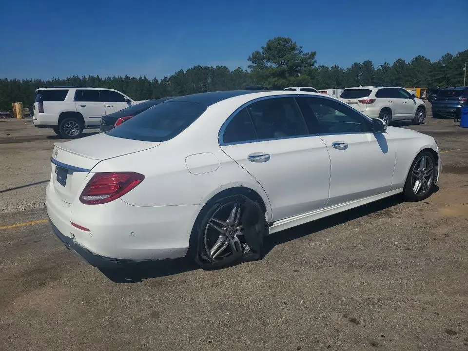 2018 MERCEDES-BENZ E 300  