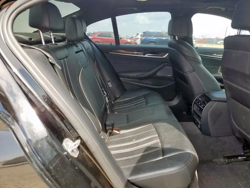 2018 BMW 530E   