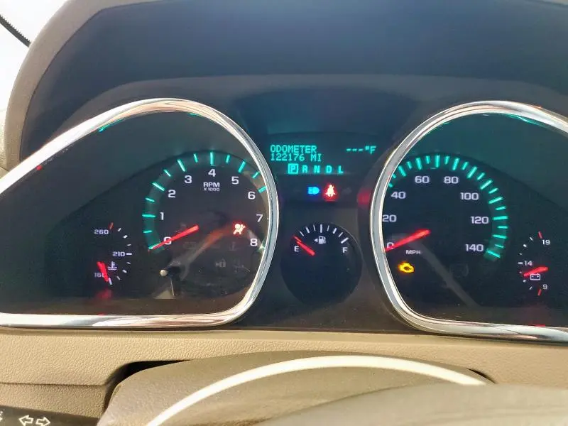 2012 CHEVROLET TRAVERSE LS  