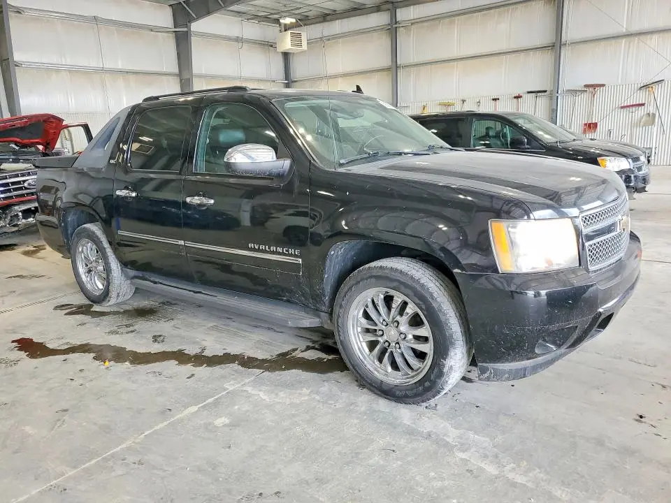 2010 CHEVROLET AVALANCHE LTZ  