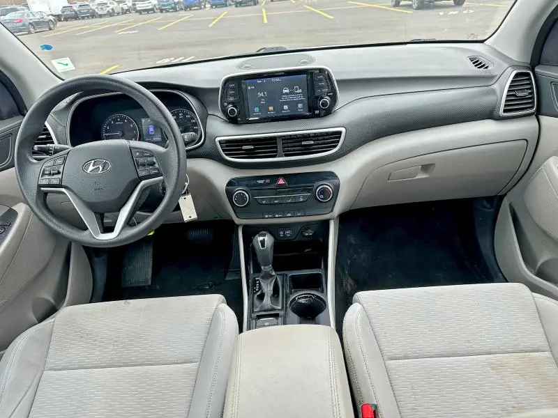 2019 HYUNDAI TUCSON SE  