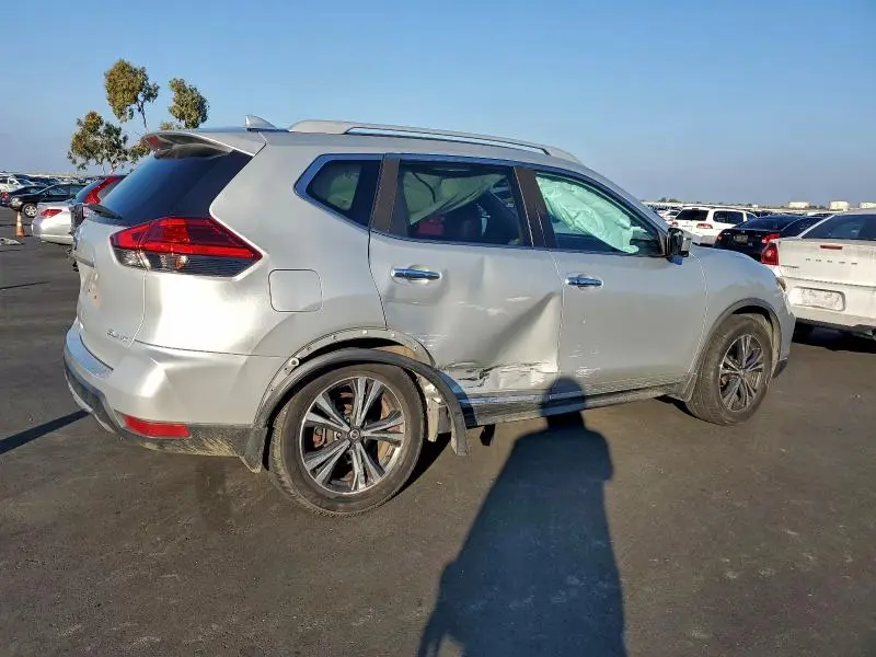 2017 NISSAN ROGUE SV  