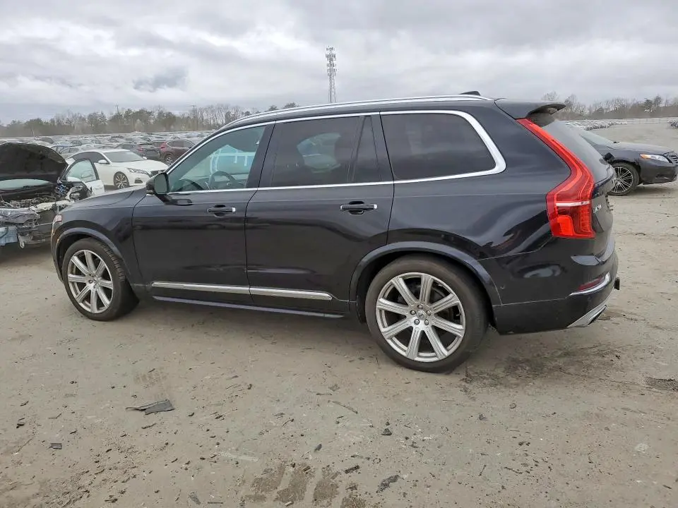 2016 VOLVO XC90 T6  