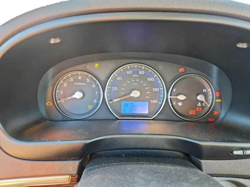 2012 HYUNDAI SANTA FE GLS  