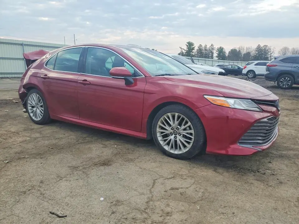 2018 TOYOTA CAMRY XLE  