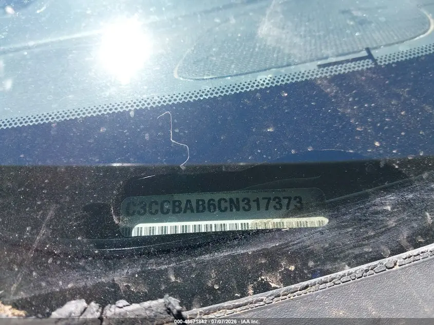 2012 CHRYSLER 200 LX