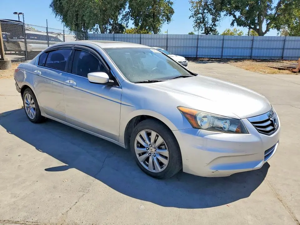 2011 HONDA ACCORD EX  