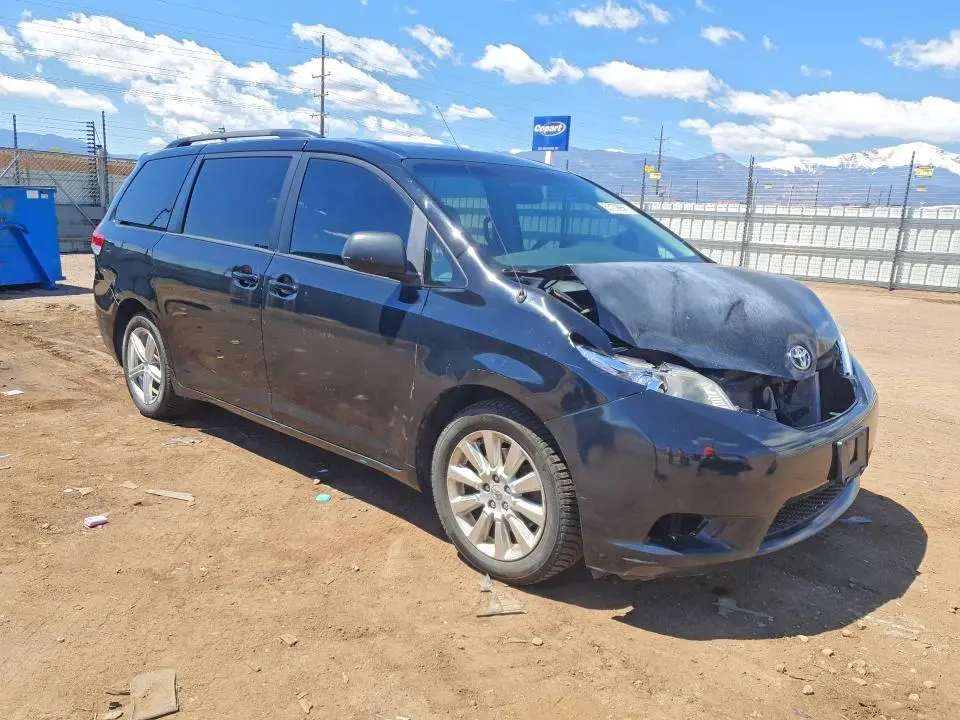 2011 TOYOTA SIENNA XLE 7-PASSENGER  