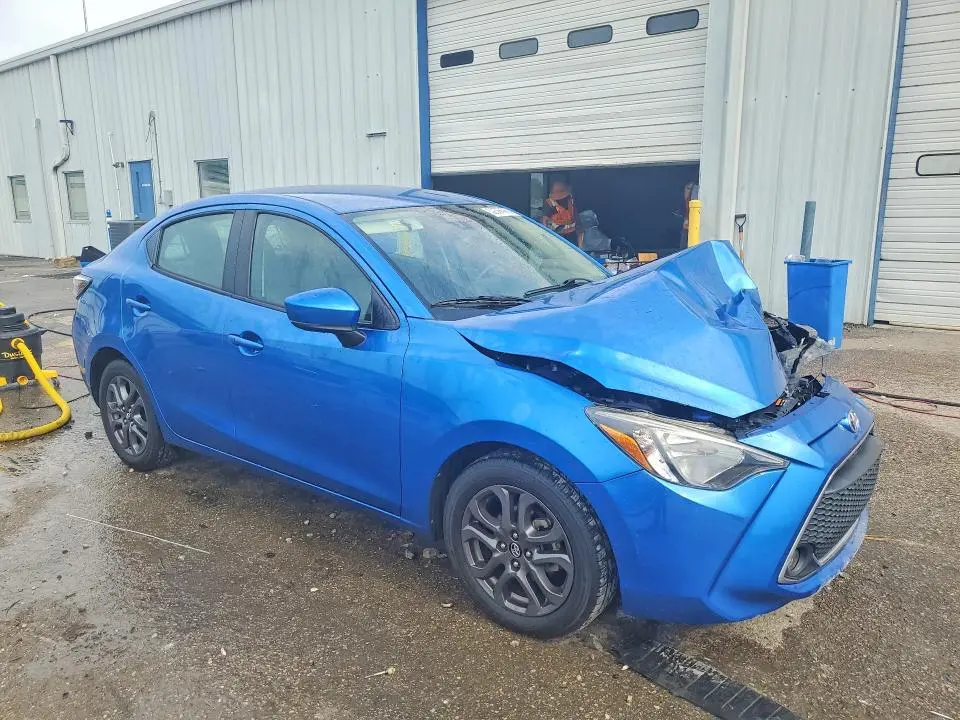 2019 TOYOTA YARIS LE  