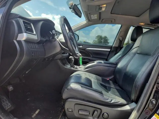2016 TOYOTA HIGHLANDER XLE  