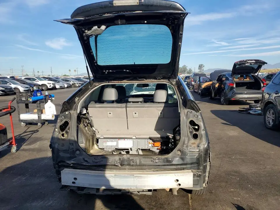 2010 TOYOTA PRIUS IV  