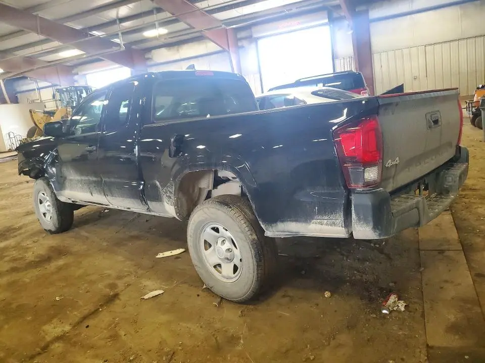 2021 TOYOTA TACOMA SR  