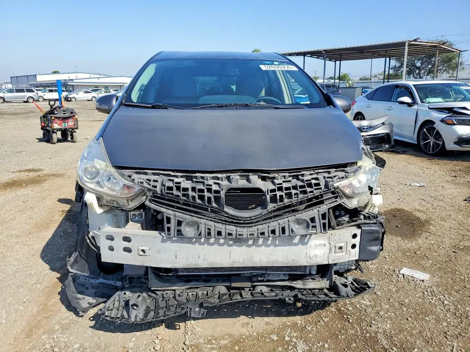 2016 TOYOTA PRIUS V FOUR  