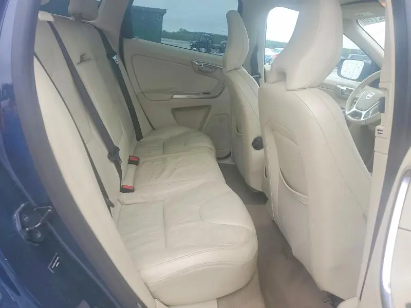 2013 VOLVO XC60 3.2  
