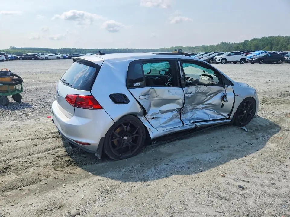 2016 VOLKSWAGEN GTI S/SE  