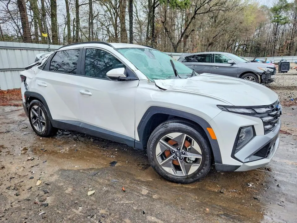 2025 HYUNDAI TUCSON SEL  