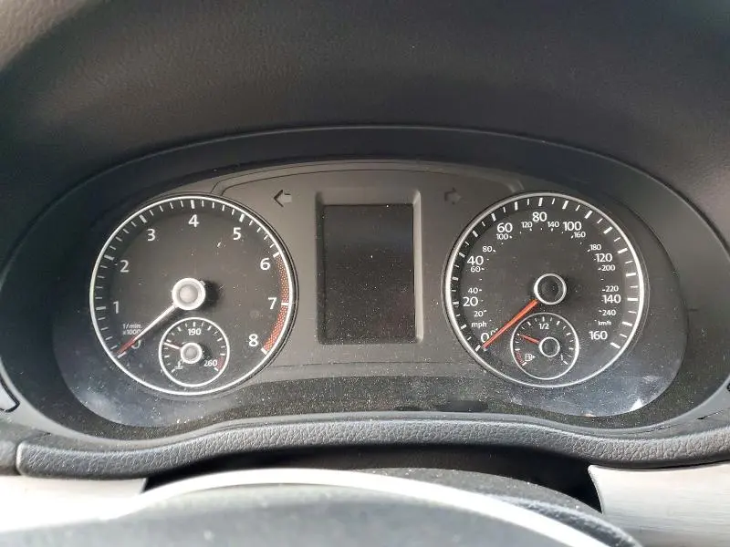 2013 VOLKSWAGEN PASSAT   
