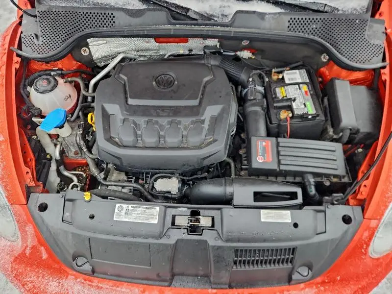 2019 VOLKSWAGEN BEETLE SE  