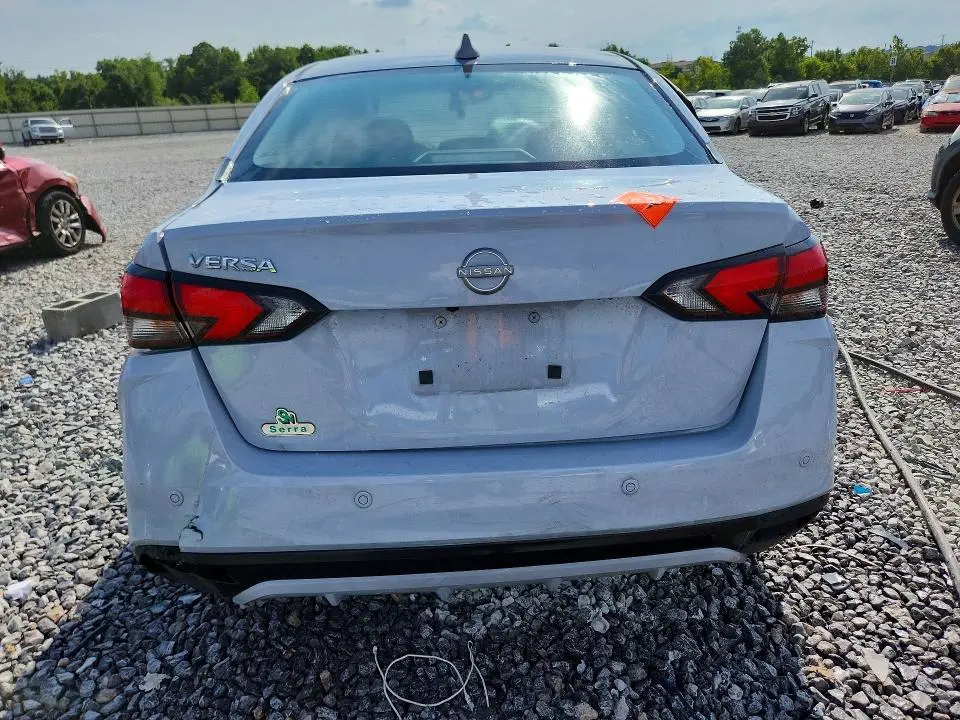 2025 NISSAN VERSA SV  