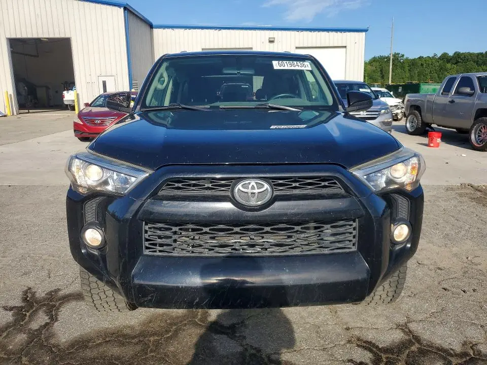 2016 TOYOTA 4RUNNER SR5  