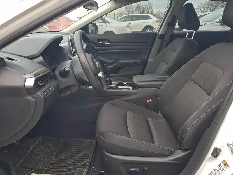 2024 NISSAN ALTIMA SV  