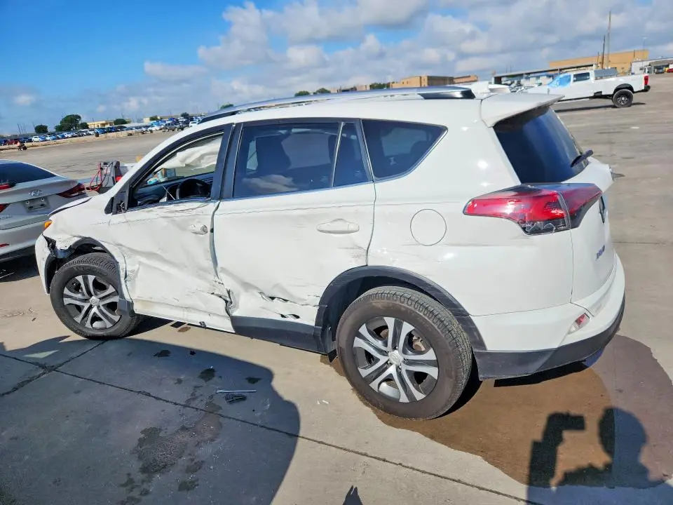 2016 TOYOTA RAV4 LE  