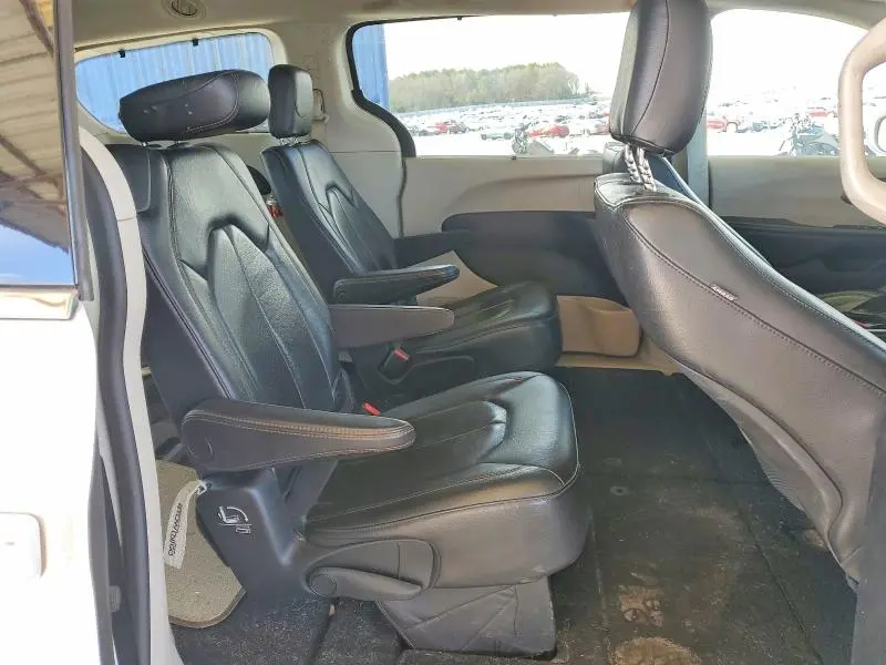 2019 CHRYSLER PACIFICA TOURING L  