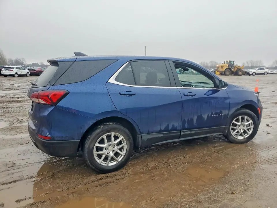 2022 CHEVROLET EQUINOX LT  