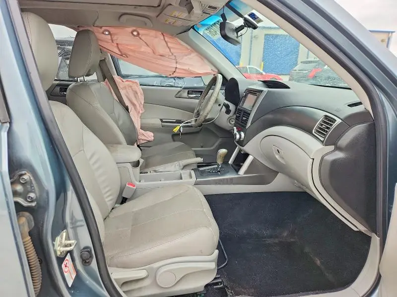 2013 SUBARU FORESTER LIMITED  