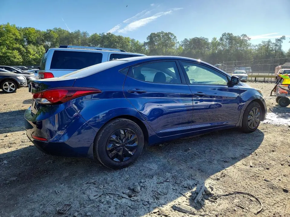 2016 HYUNDAI ELANTRA SE  
