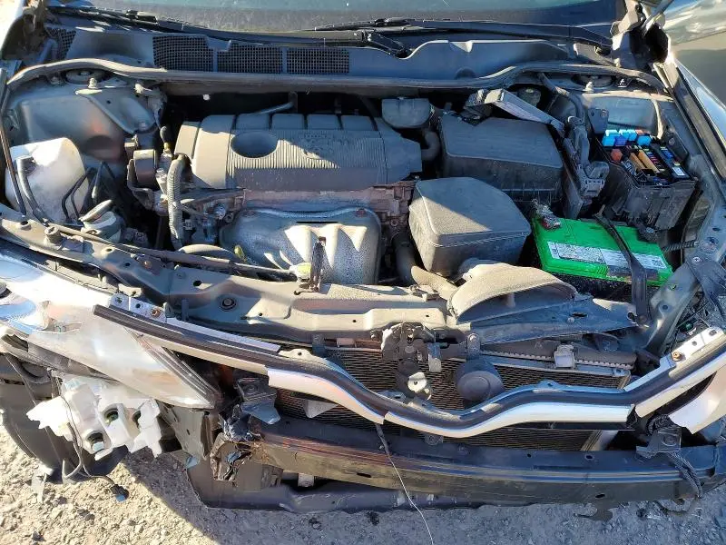 2014 TOYOTA VENZA LE  