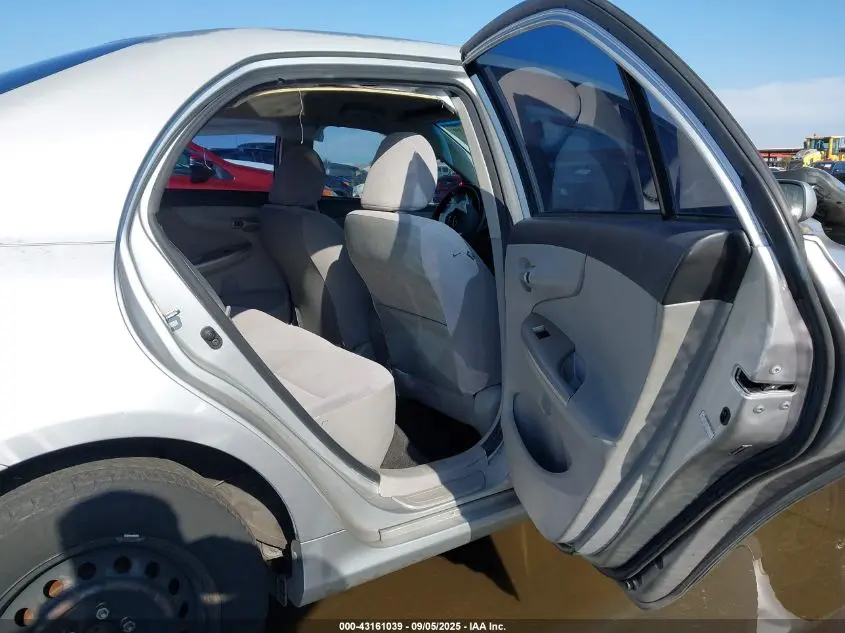 2011 TOYOTA COROLLA LE