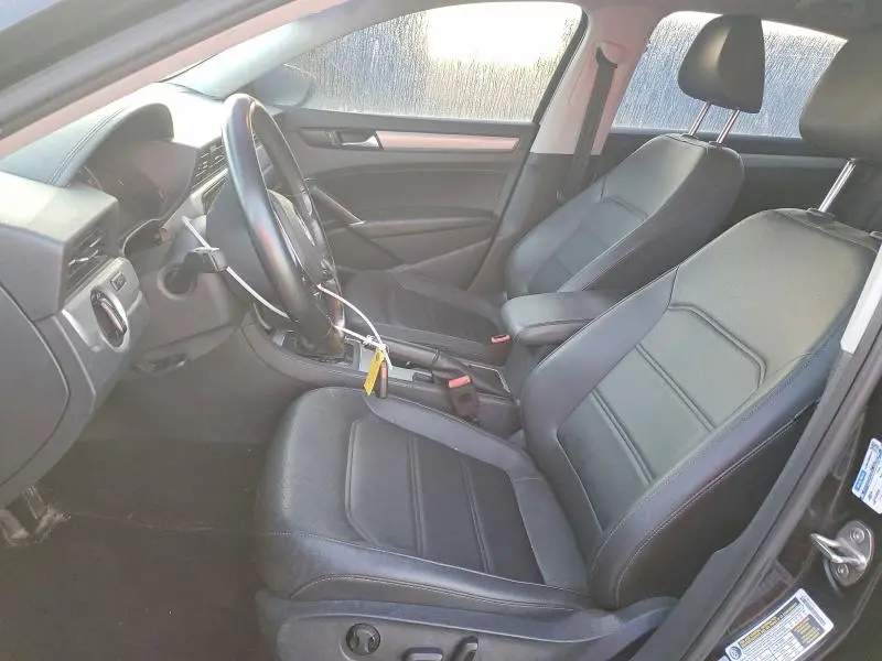 2020 VOLKSWAGEN PASSAT SE  