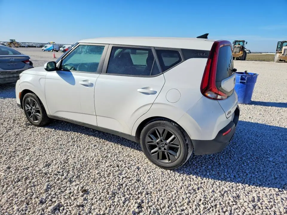 2021 KIA SOUL S  