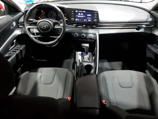 2021 HYUNDAI ELANTRA SE  