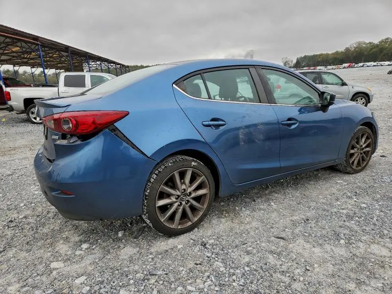 2018 MAZDA 3 TOURING  