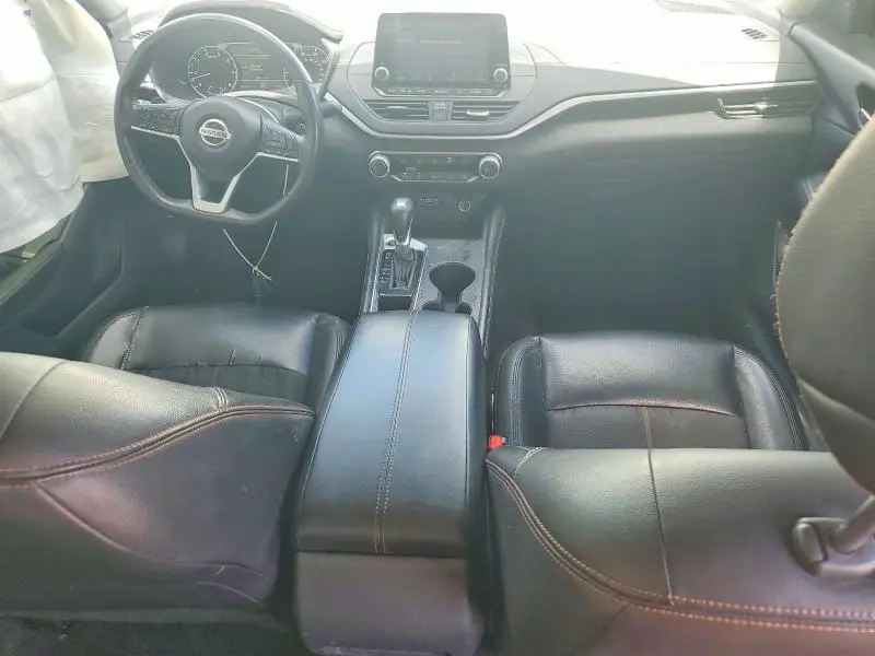 2022 NISSAN ALTIMA SR  