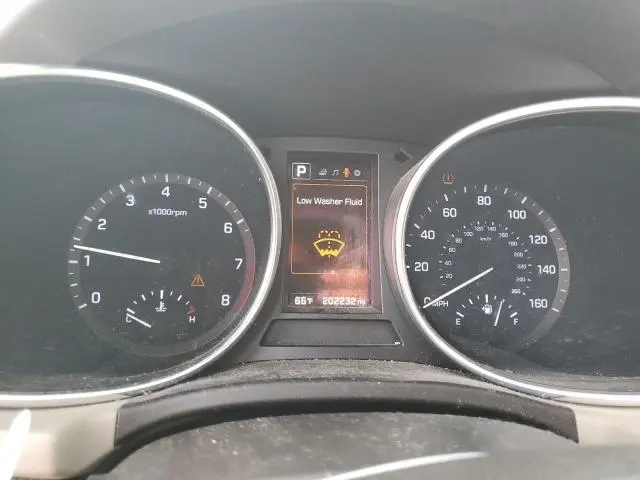 2017 HYUNDAI SANTA FE SE  