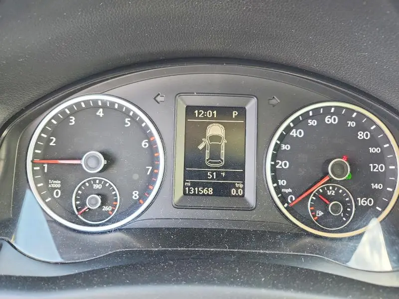 2013 VOLKSWAGEN TIGUAN S  