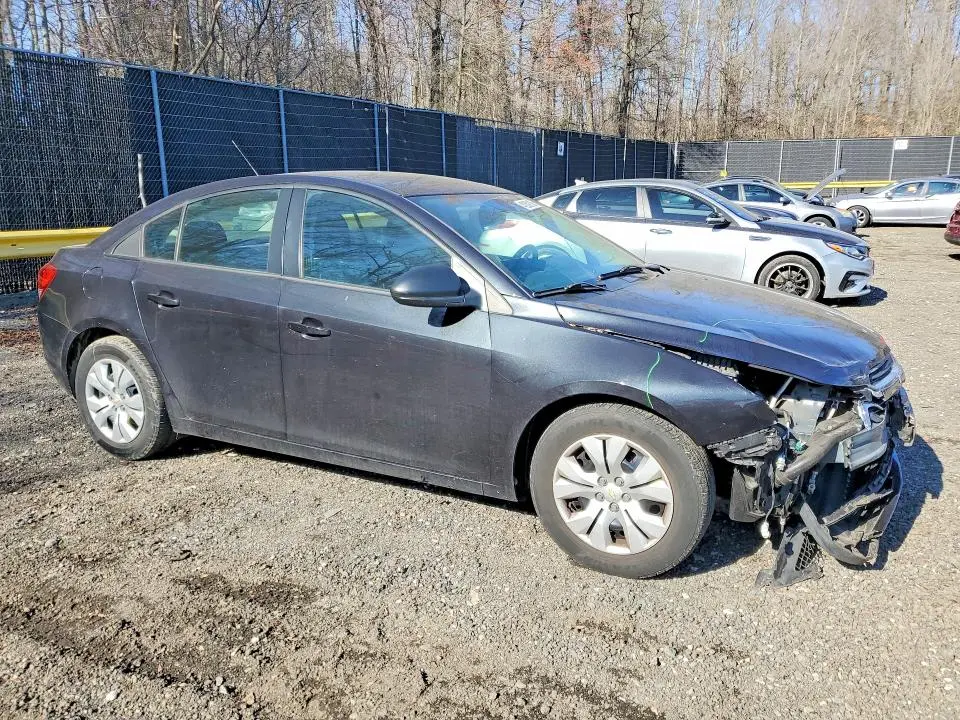 2015 CHEVROLET CRUZE LS  