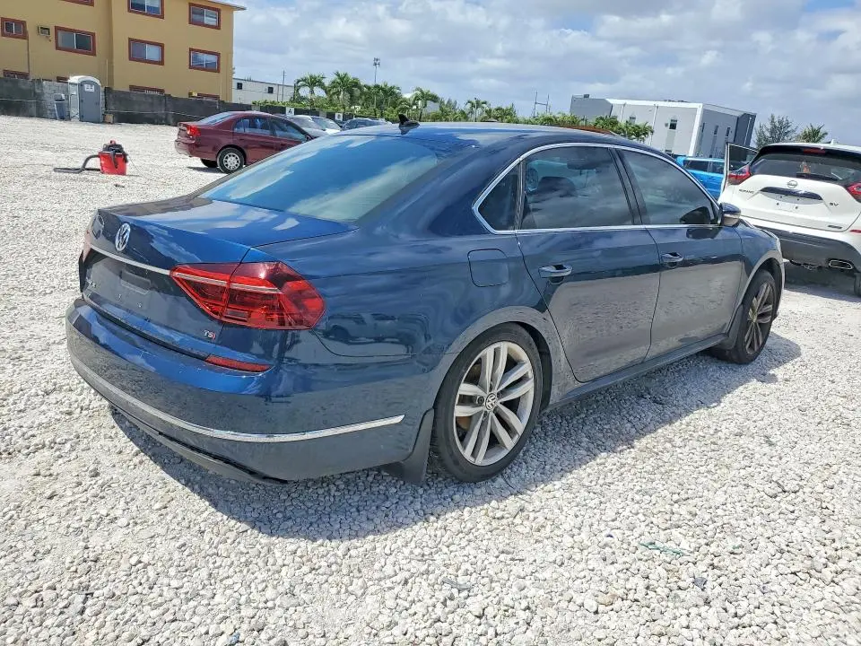 2018 VOLKSWAGEN PASSAT SE  